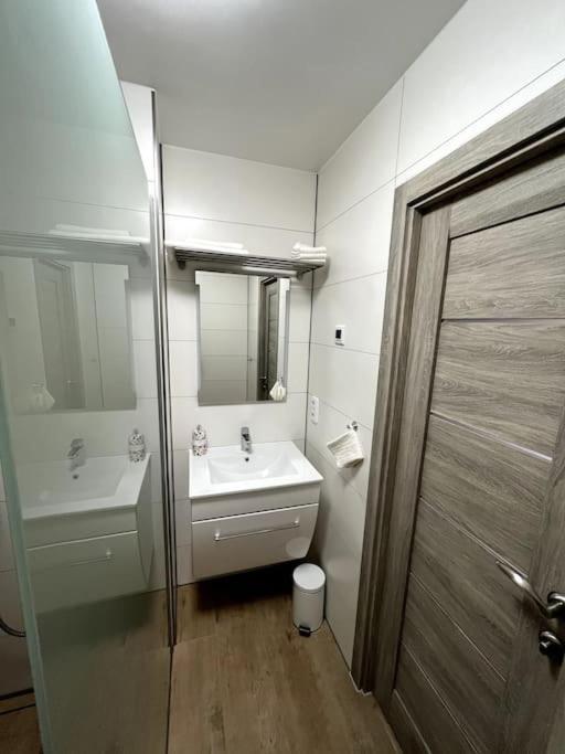 אופנבורג Familienwohnung Naehe Europapark, Messe, Gifiz See מראה חיצוני תמונה